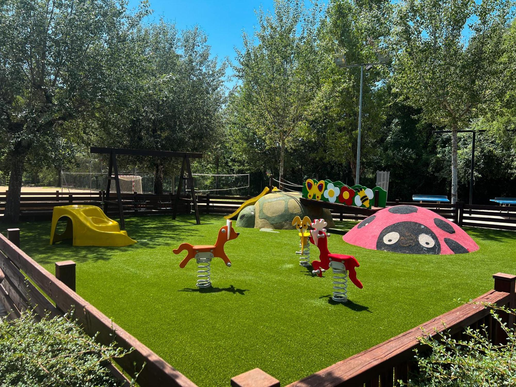Camping Riera Merles Borreda Ngoại thất bức ảnh